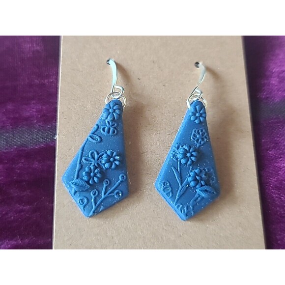 Polymer Clay Blue Floral Dangling Pierced Earrings New - Picture 1 of 10